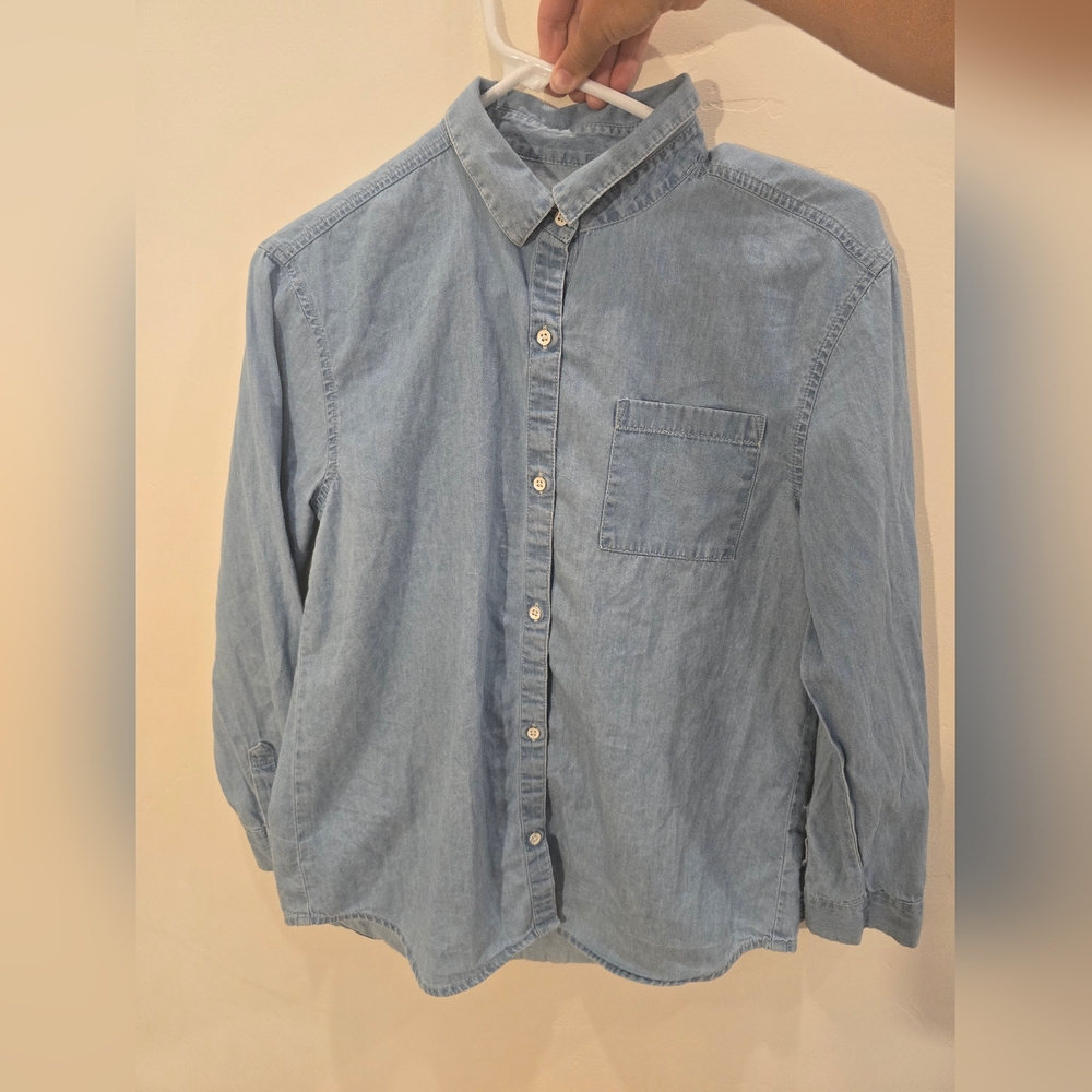 Kids button down long sleeve!